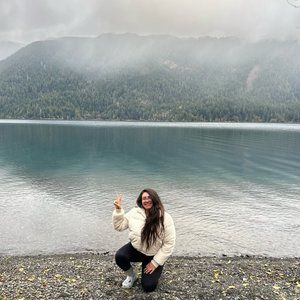 Meet your Posher, Leny